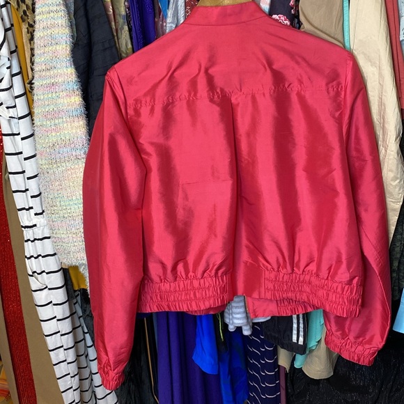 Magaschoni 100% Silksoie Red Bomber Jaket maybe A Large no SZ tag - Picture 2 of 14